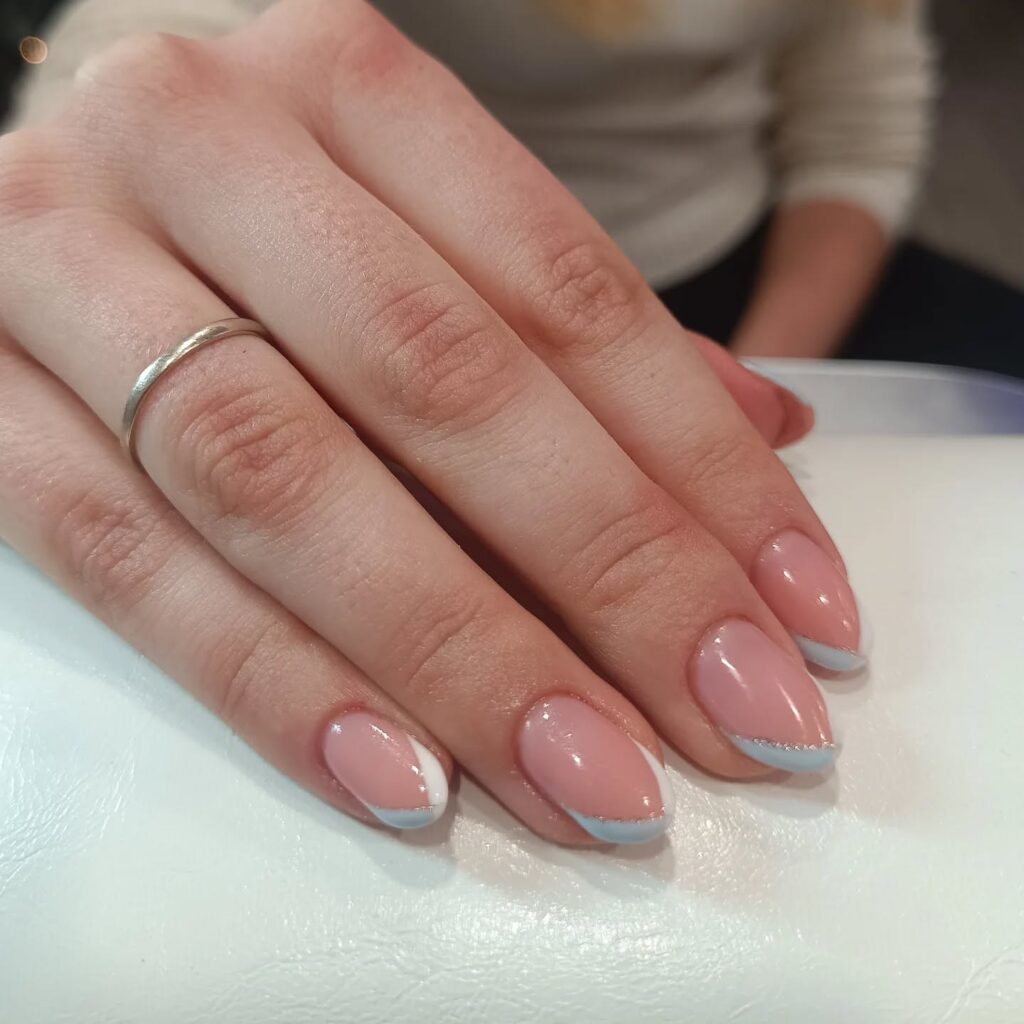 Podaljšani gel nohti